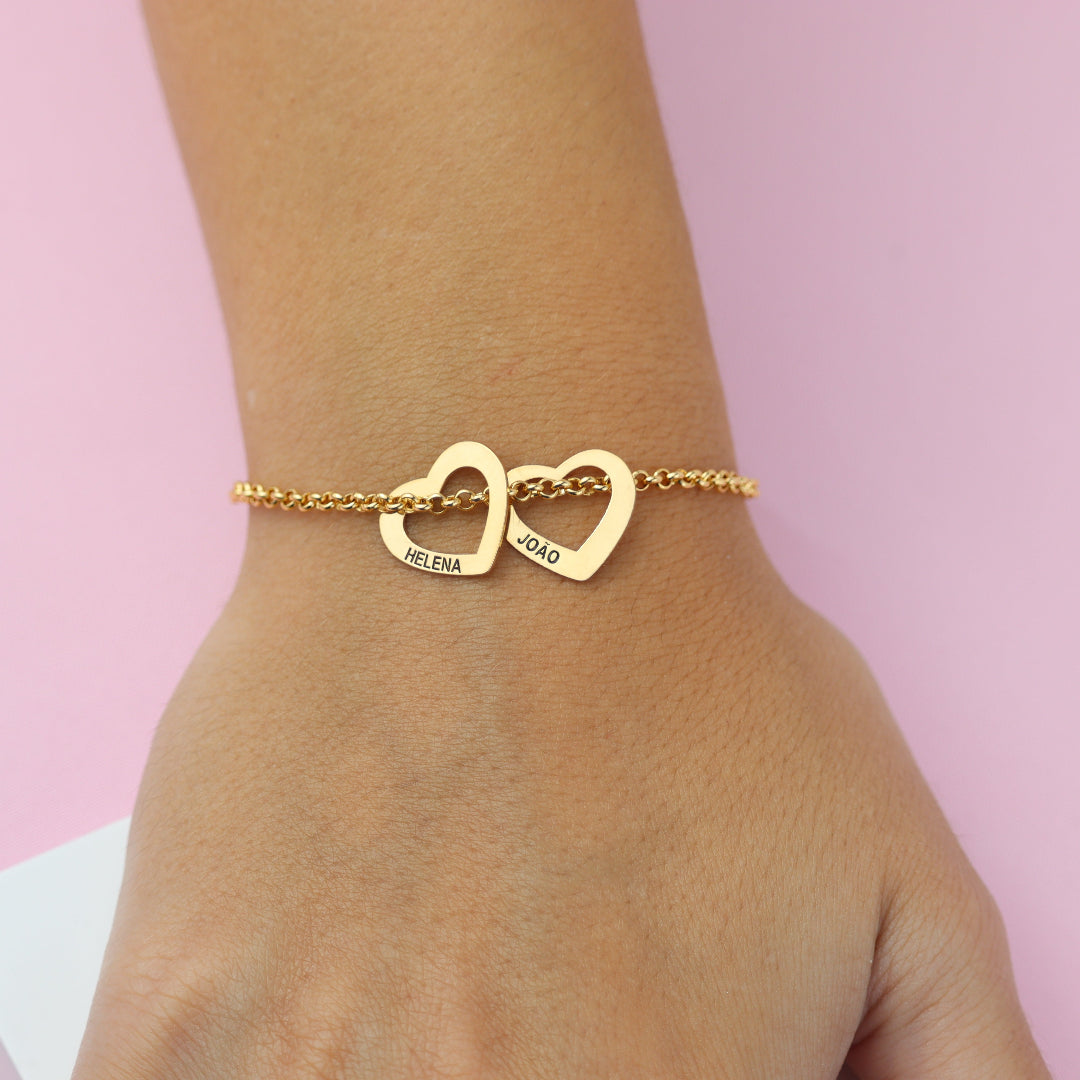 Pulseira de Coração Com Nomes - Gravação a Laser