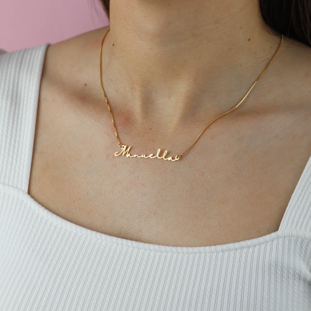 Colar Minimalista com Nome