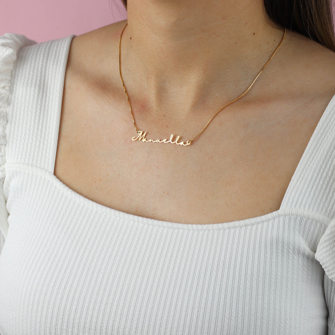 Colar Minimalista com Nome
