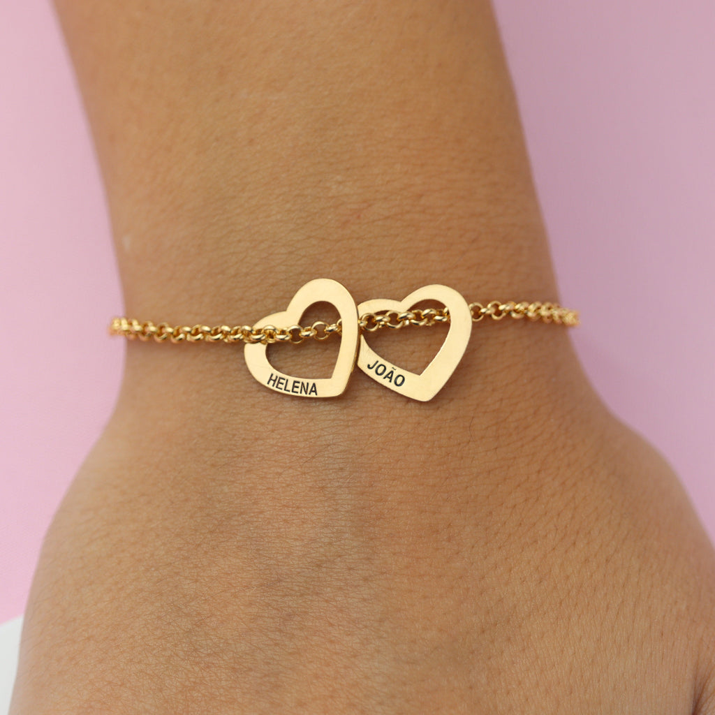 Pulseira de Coração Com Nomes - Gravação a Laser