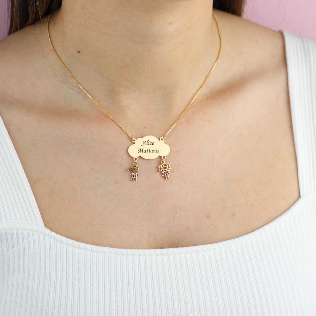 Colar Nuvem de Amor com Nomes